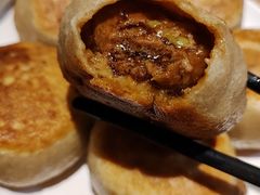 -清真吴记门钉肉饼·喜多利