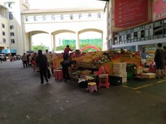 -三亚新鸿港水果一级批发市场
