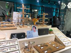 -Trend1881视光·蔡司视觉(领展广场店)