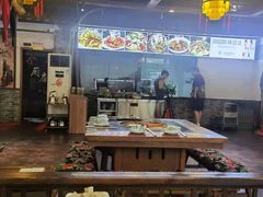 大堂-东三省东北铁锅炖(龙泉店)