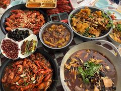 -川流不息·地道川菜·小龙虾(新松江路店)