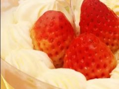 春樱草莓蛋糕-星巴克(无锡阳光广场店)