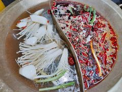 -沸炉重庆老火锅(军事博物馆店)