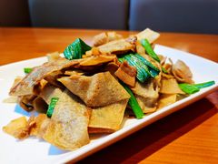 -莲餐厅·湖北菜·潜江小龙虾店(愚园路店)