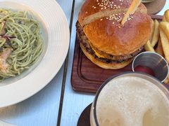 -三勾JJJ Burger&Coffee(梅溪湖店)