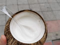 -椰爺爺·椰子冻砵仔糕