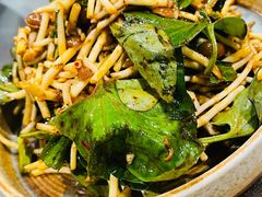 巧拌折耳根-滇越乘象云南餐厅(豆各庄店)