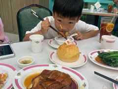 熔岩菠萝包-东鑫记港式茶餐厅(南京东路店)