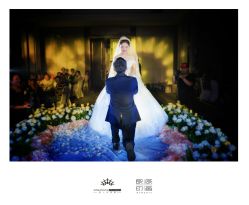 -艾米丽婚纱礼服