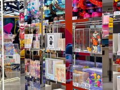 -泡泡玛特POPMART(侨福芳草地店)