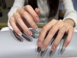 -艾珂·美甲美睫