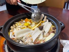 -菌之家·专业纯野生菌火锅·特色炒菌