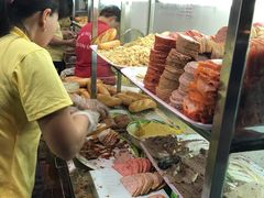 -Bánh Mì Huynh Hoa