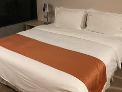 -上海虹桥西郊假日酒店