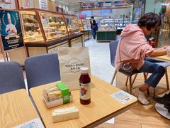 面包甜点陈列柜-多乐之日(颐堤港店)