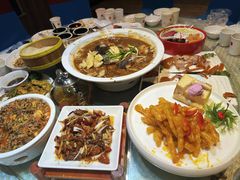 -老街坊美食汇(玉兰大街店)