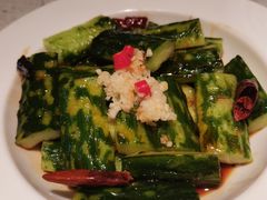刮皮黄瓜-老佛爷铜炉蛙锅(海岸城店)