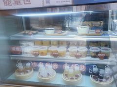 面包甜点陈列柜-炖物24章·顺时轻养茶(杭州保利时光里店)