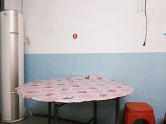 -灵山卢梅燕粉店