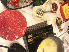 -鲜入围煮花胶鸡海鲜火锅