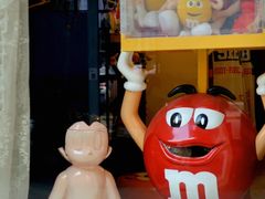 门面-Oolong乌龙茶古着店