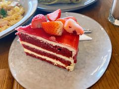 草莓红丝绒蛋糕-Wagas沃歌斯(深圳印力中心店)