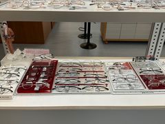 -无奔眼镜·蔡司·依视路授权店(马家堡店)