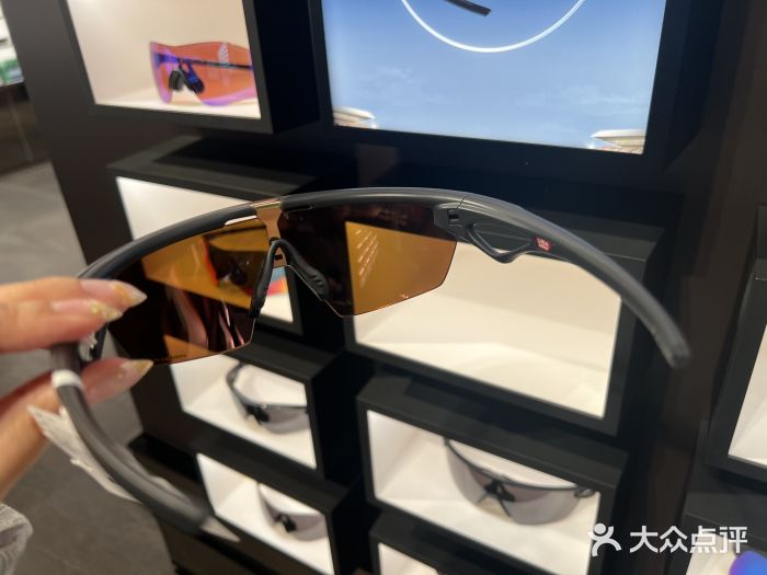 LensCrafters亮视点·OAKLEY精选(静安嘉里中心店)图片