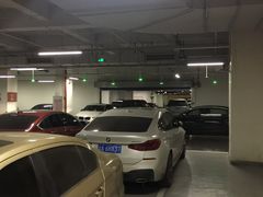 -成都银泰中心-停车场
