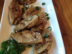 -Chom Cafe and Restaurant