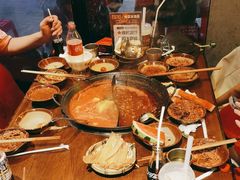 -萍姐火锅·公路夜市(武汉首店)