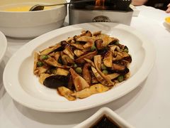 虾籽春笋烧香菇-万荣烤鸭店·北京菜(天坛店)