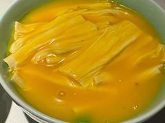 丝瓜烩腐竹-麻六记(新天地店)