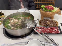 -刘少华贵州小黄牛·鲜牛肉火锅(总店)