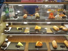面包甜点陈列柜-DQ·蛋糕·冰淇淋(新佳丽店)