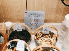 -蜜桃餐厅·伴山(湖滨商业街店)