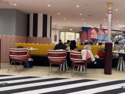 -奈尔宝家庭中心·亲子餐厅(鄞州万达店)