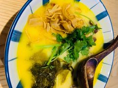 -濠轩阁特色生蚝火锅(水湾路店)