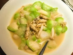 -许爷家·生态湖鲜(徐汇日月光店)