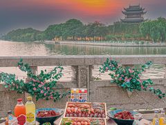-聚汇三少·龙虾·中餐厅(莫邪路新天地店)