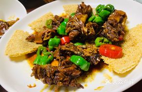 Braised Goose with Rice Crackers