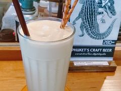 -ROAST coffee & eatery