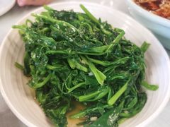 清炒豌豆尖-新川办餐厅