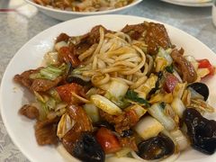 -汗腾格里·风味餐厅(新疆驻京办店)