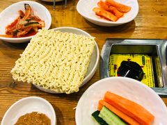 小菜-喇喇排骨火锅·传统韩式脊骨汤(望京西园总店)