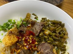 -牛八宝桂林米粉(八里庄店)