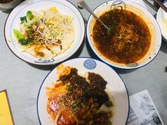 酸汤臊子面-大嘻咹biangbiang面(历史博物馆店)