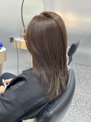 -Tloml salon