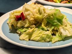手撕圆白菜-懒人盐府人家(航天桥店)