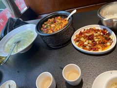 -万重锦·人文川菜馆(骡马市店)